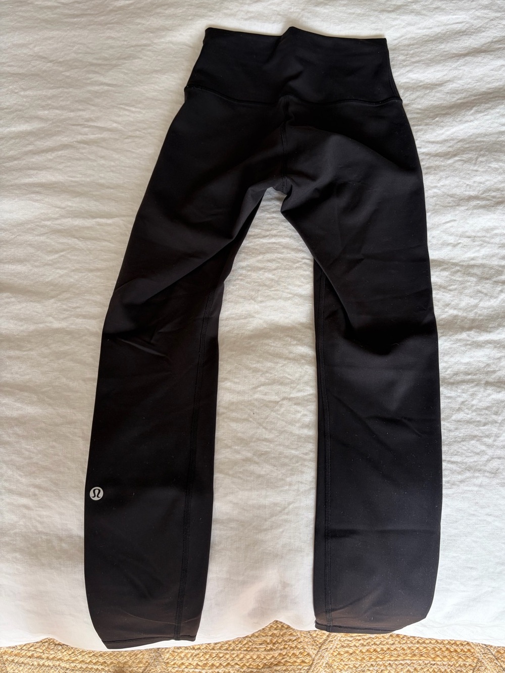 LULULEMON BLACK ALIGN LEGGINGS